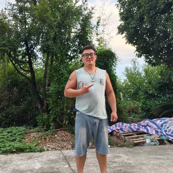 32岁岁浙江单身帅哥 - 桂林吉缘网
